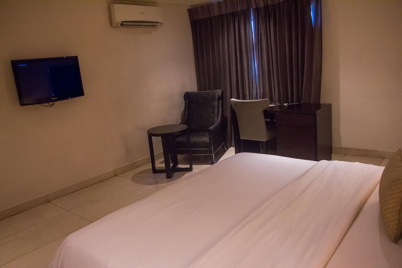 S & S Hotel & Suites Lagos Luaran gambar