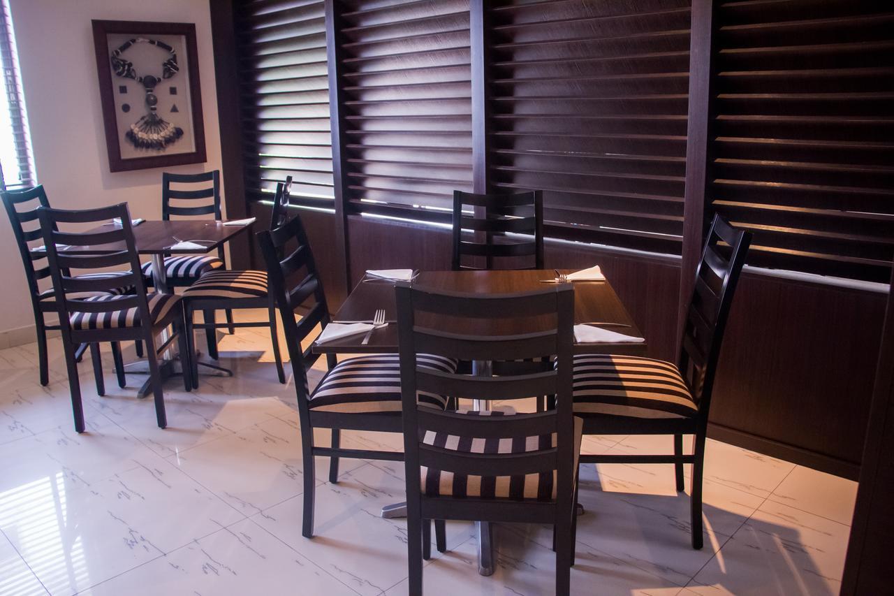 S & S Hotel & Suites Lagos Luaran gambar