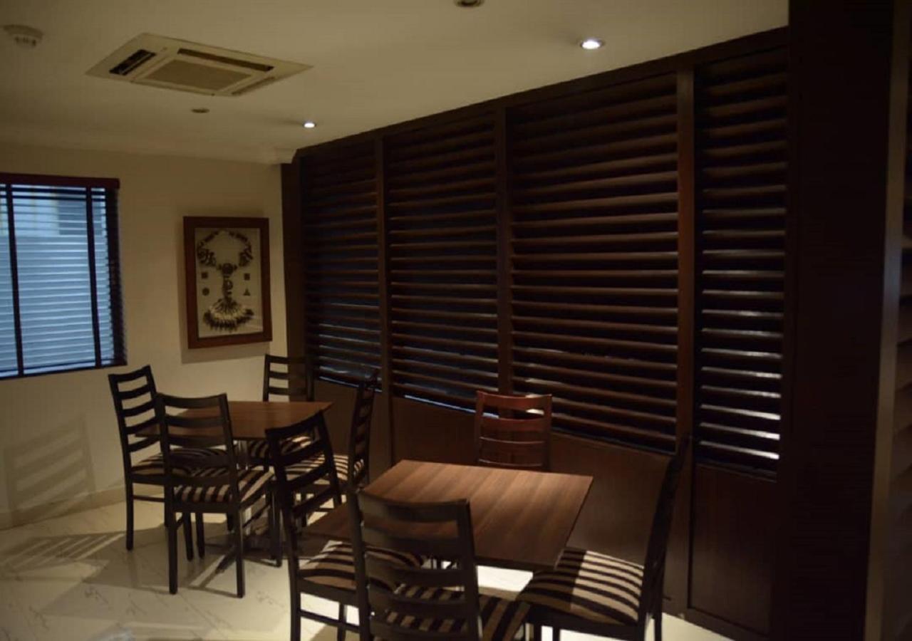 S & S Hotel & Suites Lagos Luaran gambar