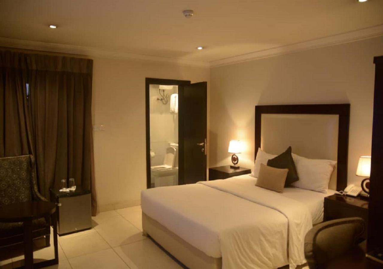 S & S Hotel & Suites Lagos Luaran gambar