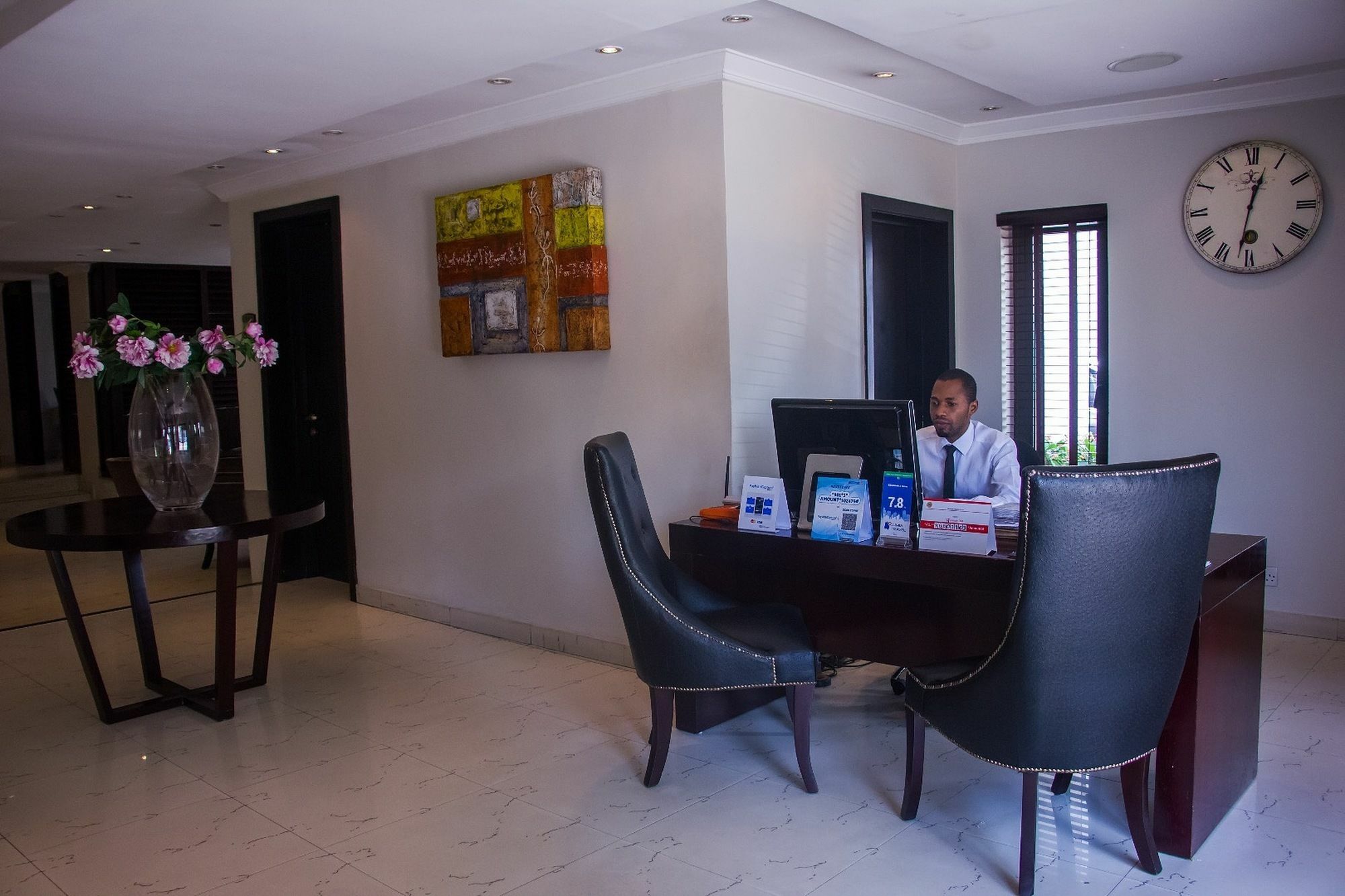 S & S Hotel & Suites Lagos Luaran gambar