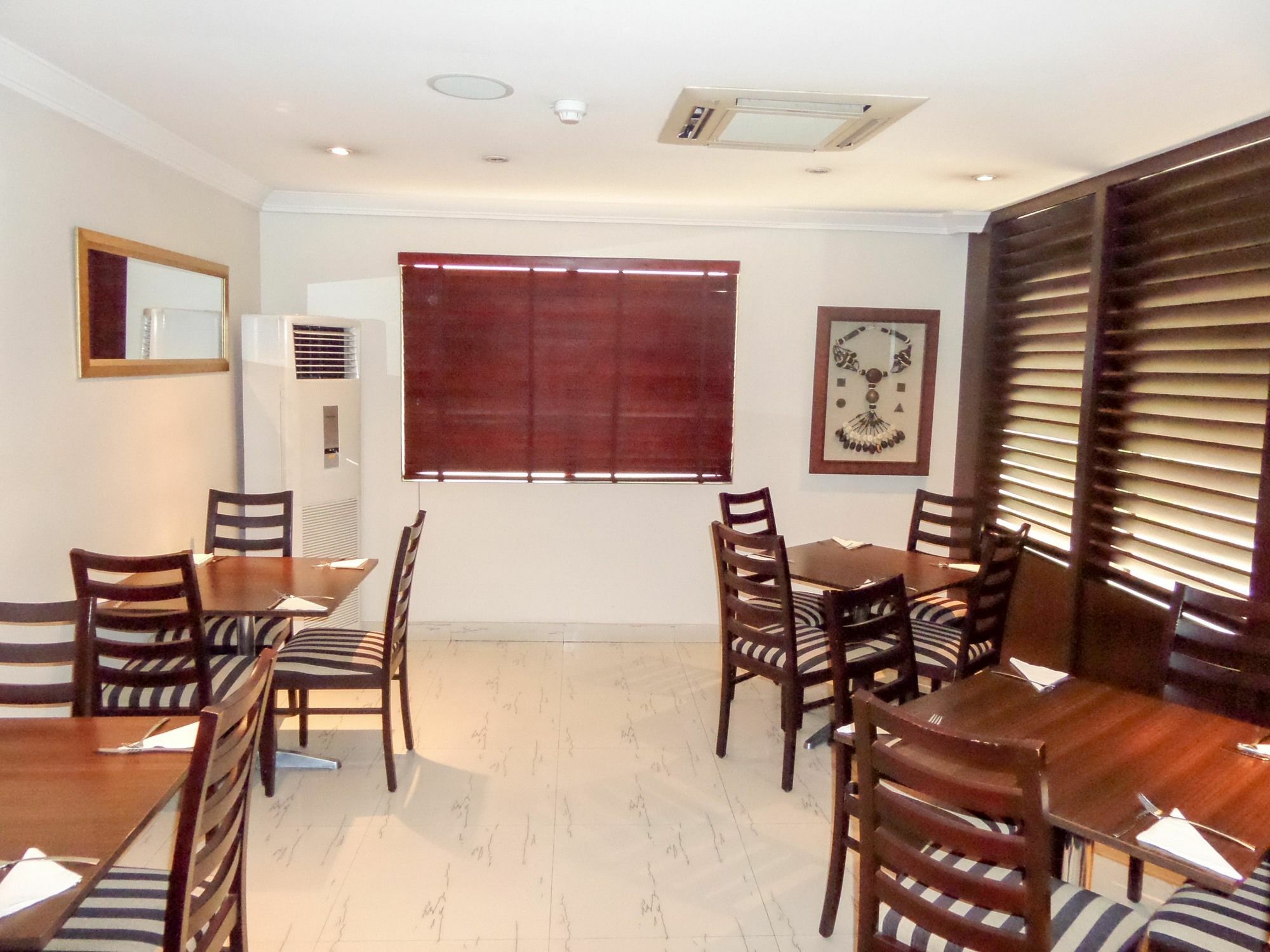 S & S Hotel & Suites Lagos Luaran gambar